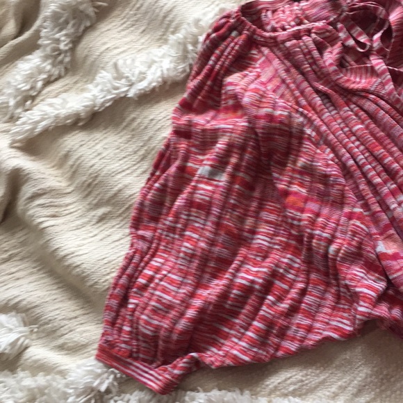 BCBG peasant top - Picture 3 of 4